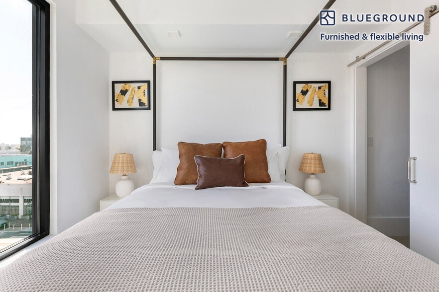 Building Photo - 1288 Howard St