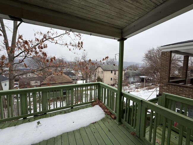 Building Photo - 843