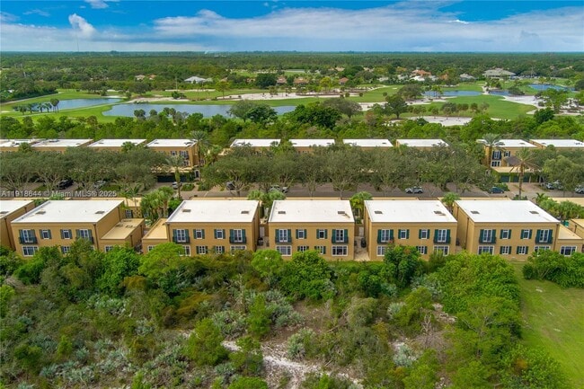 Building Photo - 11609 SE Florida Ave