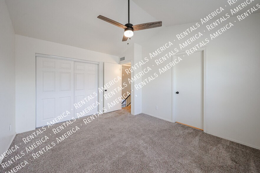 Building Photo - 6609 W Kingston Ln