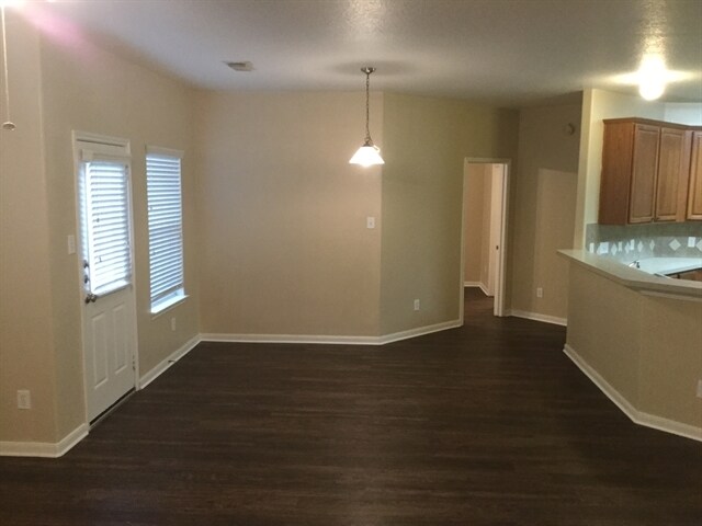 Building Photo - 23511 Hidden Maple Dr