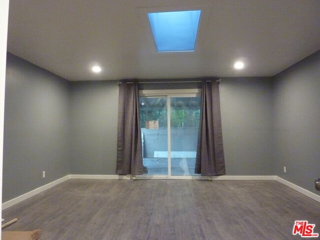 Building Photo - 375 N Avenue 52