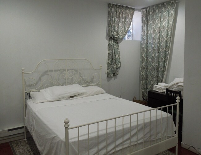 Building Photo - 1801 S 15th St