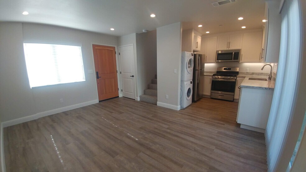 Building Photo - 126 Cowell St