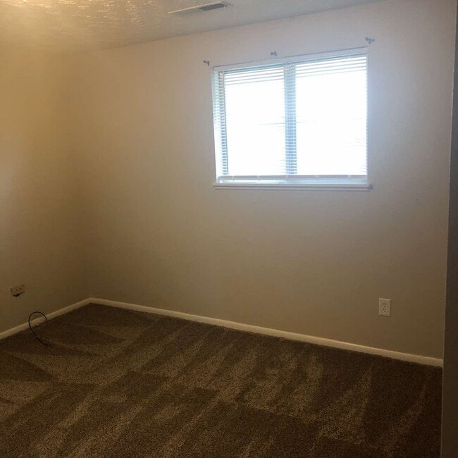 Building Photo - Beautiful Home in an Excellent Location!