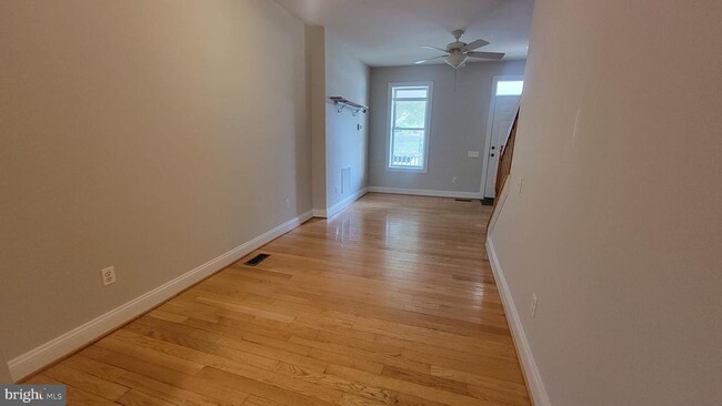 Building Photo - 2057 Druid Park Dr