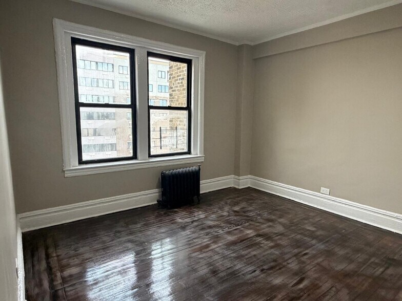 Building Photo - 157 S Harrison St