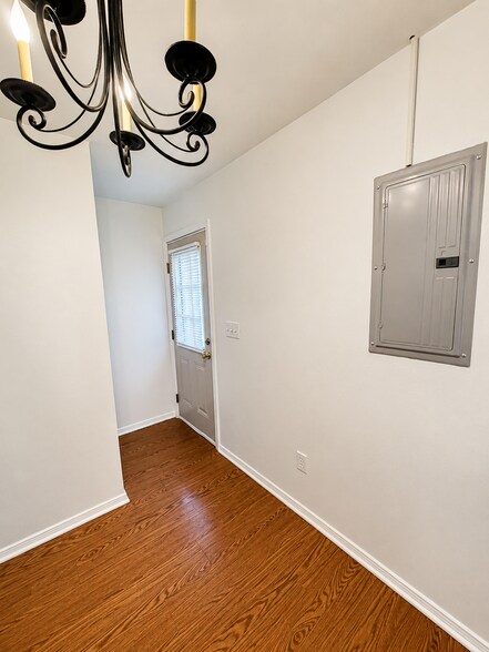 Side door - 303 Rutherford Ave NW