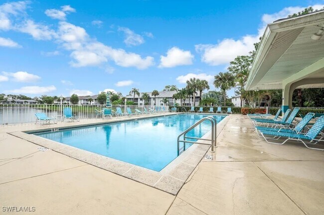 Building Photo - 260 Belina Dr