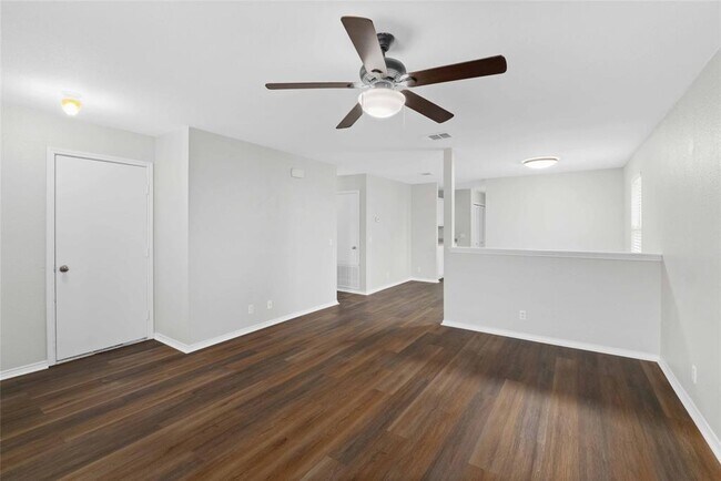Building Photo - 112 Ames Cove