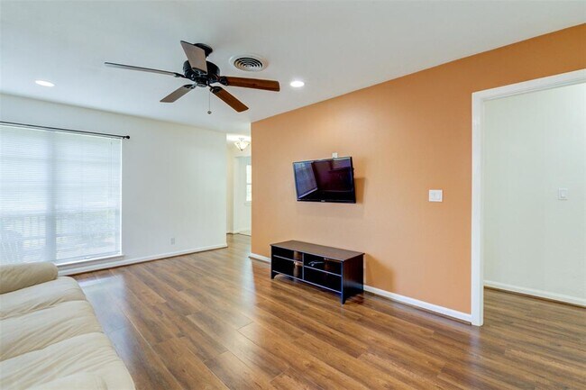 Building Photo - 3602 Galway Ln