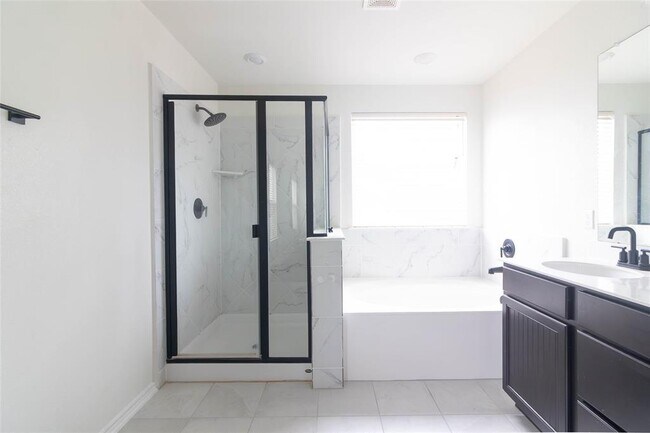 Building Photo - 1131 Aronia Ln