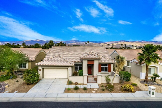 Primary Photo - 78462 Palm Tree Ave