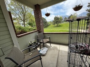 Building Photo - Chic & Spacious East Boulder Condo Just St...