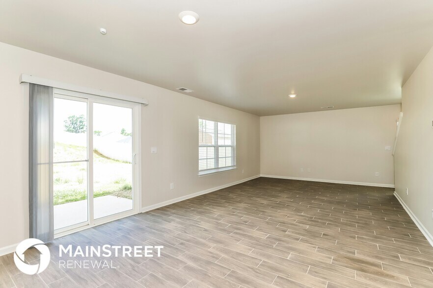 Building Photo - 303 Dolcetto Ave