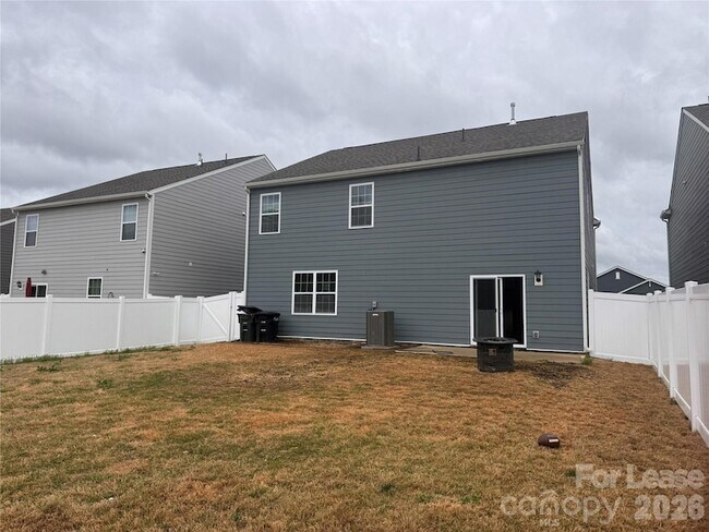 Building Photo - 1830 Vanderlyn St