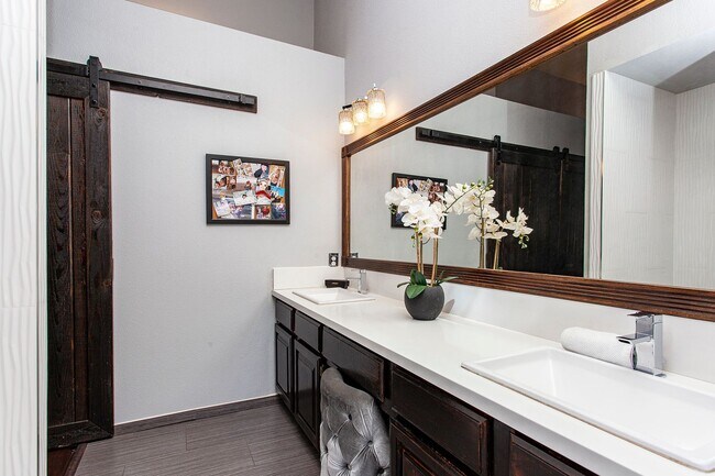 Building Photo - Coming Soon – Spacious 4-Bedroom, 2-Bath H...