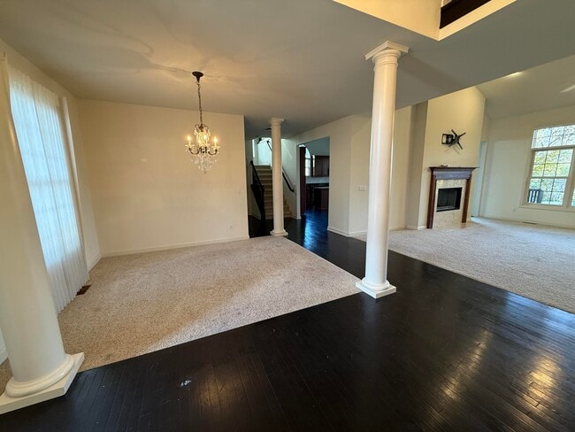 Building Photo - 18145 Shoreline Ct