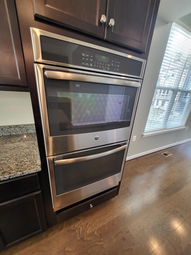 Building Photo - 1438 Wheyfield Dr