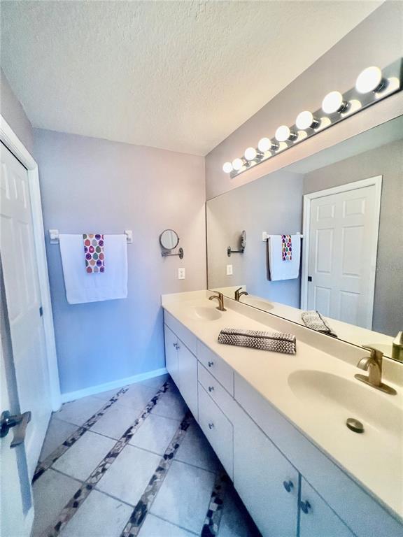 Building Photo - 315 Eagle Ridge Dr