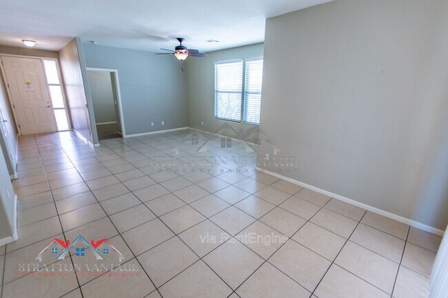 Building Photo - 13562 W Cypress St