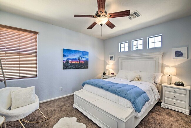 Building Photo - 3759 E Fruitvale Ave