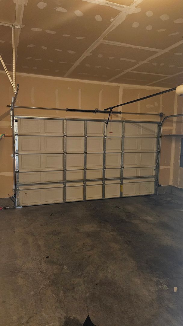 Building Photo - Hawks Praire Lacey 3 Bdrm Home!