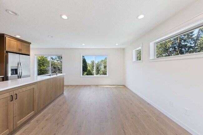 Building Photo - Recently Built 1 Bedroom, 1 Bathroom Home