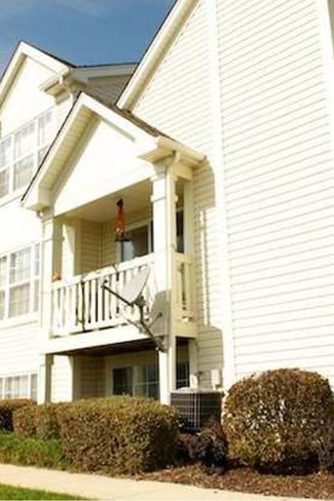 Building Photo - 2621 Canyon Dr
