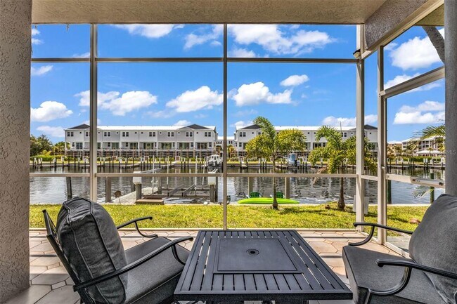 Building Photo - 276 Lewis Cir