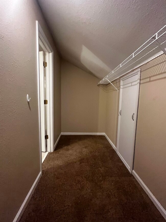 Building Photo - 1833 Nena Hills Dr