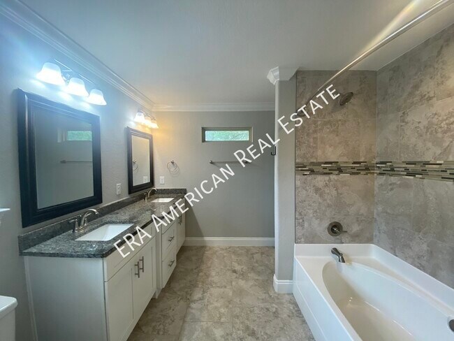 Building Photo - 8461 Laredo St