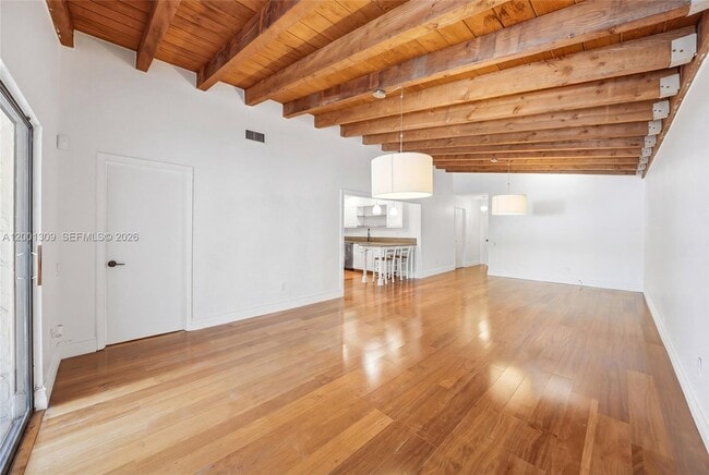 Building Photo - 6704 SW 114th Pl