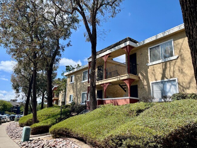 Building Photo - 6060 Mt Aguilar Dr