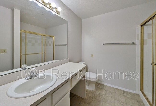 Building Photo - 13810 Sutton Park Dr N