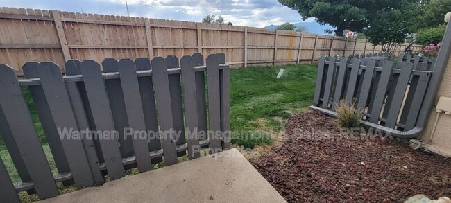 Building Photo - 4560 Excalibur Ct