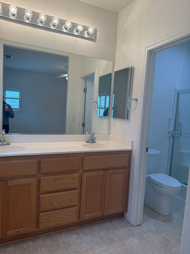 Building Photo - Hampton Park