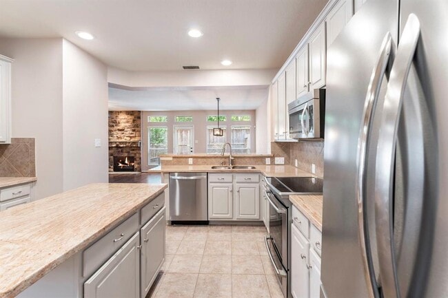 Building Photo - 46 Alderon Woods Pl