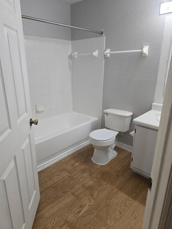 Building Photo - 4240 Summer Landing Dr