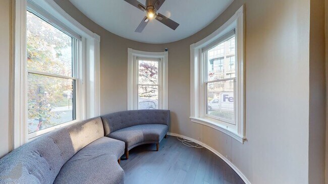 Building Photo - 2032 15th St NW