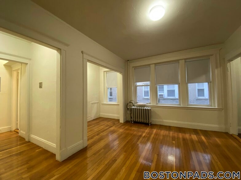Building Photo - 1167 Boylston St
