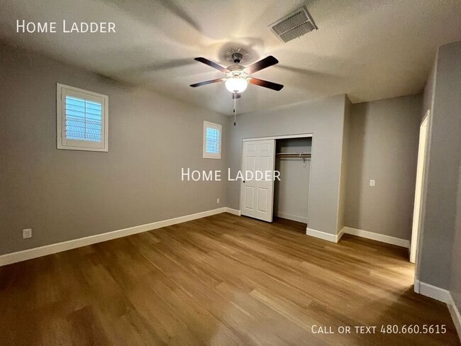 Building Photo - 7055 W Jasper Dr