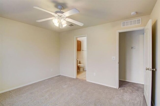 Building Photo - Amazing 3bed 2 Bath 2 Car Garage in Marble Leaf Addn Edmond OK