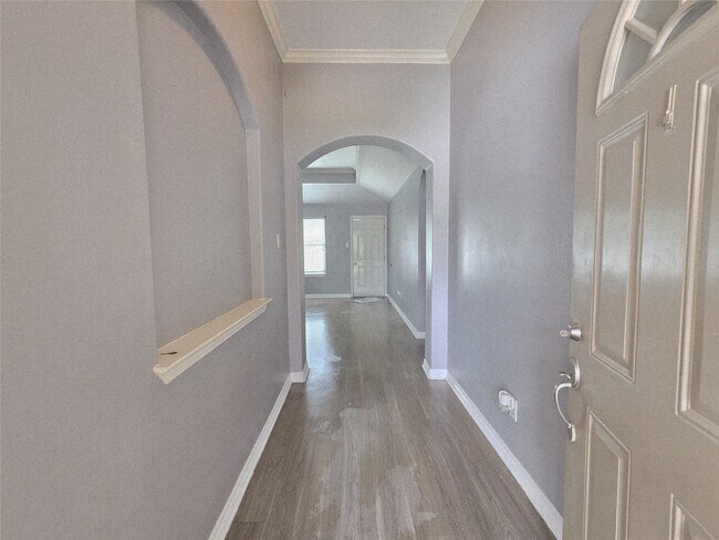 Building Photo - 12015 Rosecroft Dr