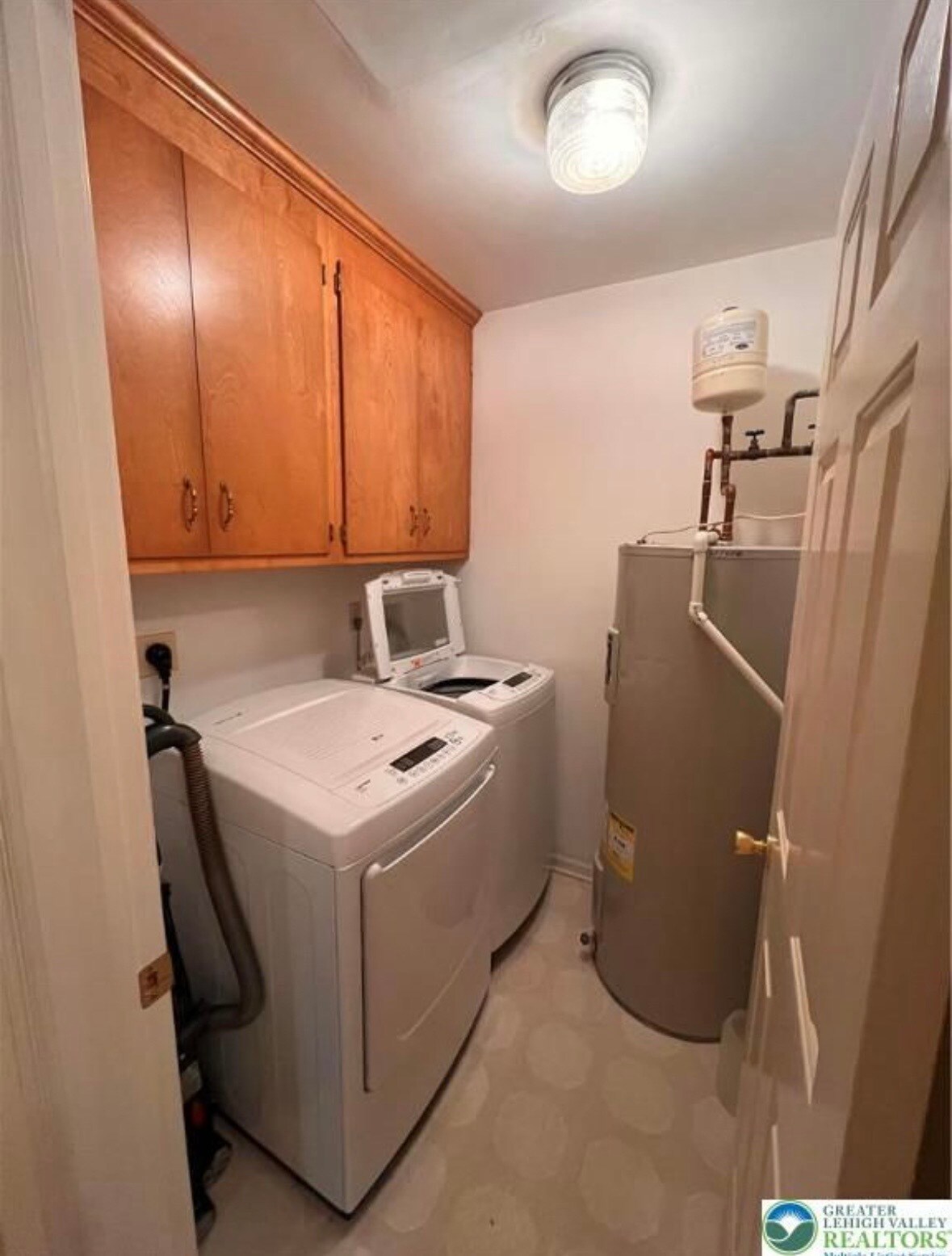 Building Photo - 978 Cold Spring Rd