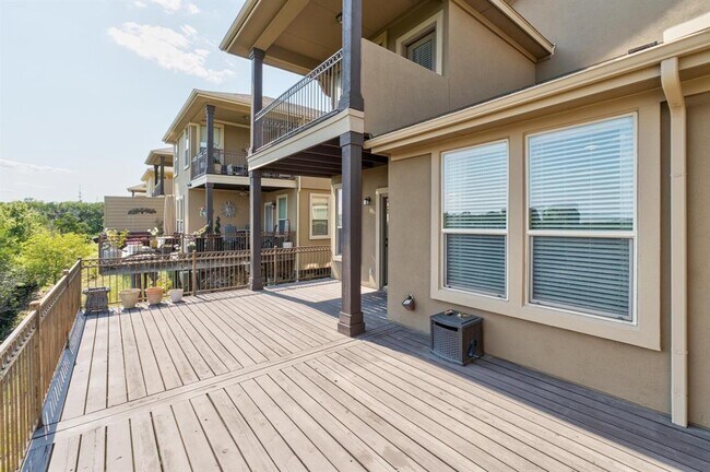 Building Photo - 9621 Solana Vista Loop