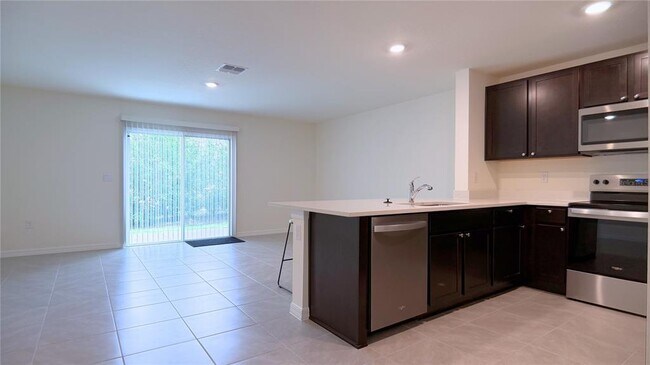 Building Photo - 6579 SW 81st Lp