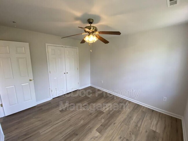 Building Photo - 7218 John Taylor Mews