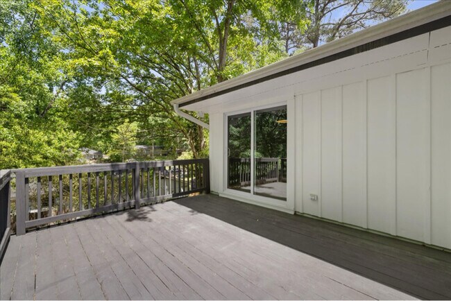 Building Photo - 2904 Sprucewood Dr