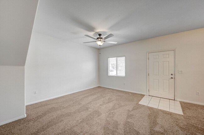 Building Photo - Charming 3-bed, 2-bath Downstairs Unit